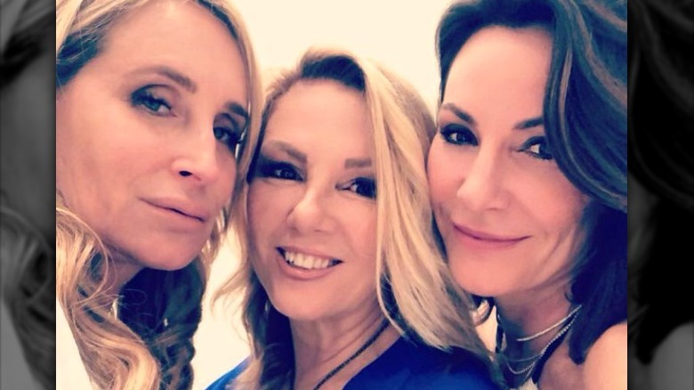 RHONY Sonja Morgan, Ramona Singer, Luann de Lesseps posing selfie