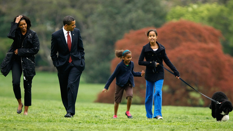 Michelle Barack Sasha Malia Obama