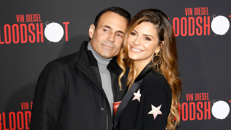 Maria Menounos poses with her husband 