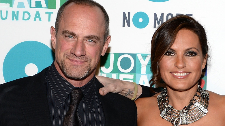 Christopher Meloni and Mariska Hargitay smile on the red carpet