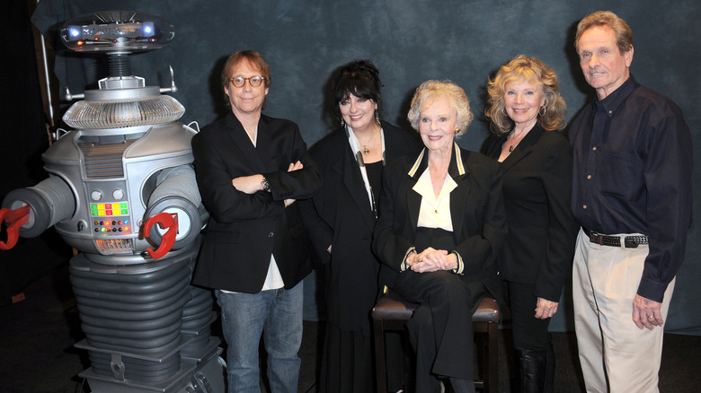 Lost in Space cast posing