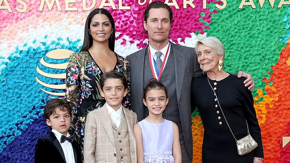 Livingston Alves McConaughey, Camila Alves, Levi Alves McConaughey, honoree Matthew McConaughey, Vida Alves McConaughey and Kay McConaughey