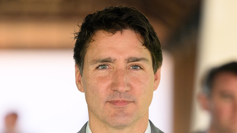 Justin Trudeau posing