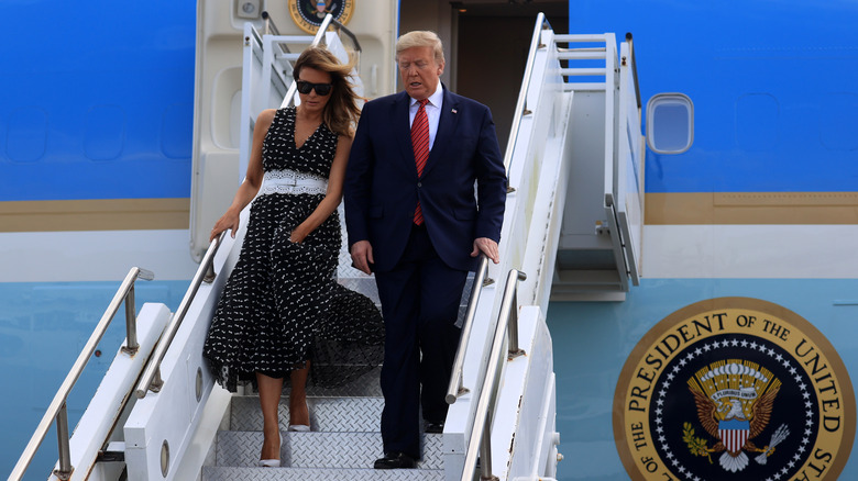 Melania Trump, Donald Trump disembarking from Air Force One