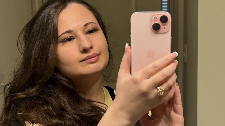 Gypsy Rose Blanchard smiling selfie