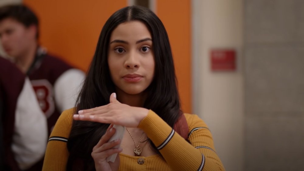 Haskiri Velazquez as Daisy in the Saved by the Bell reboot trailer