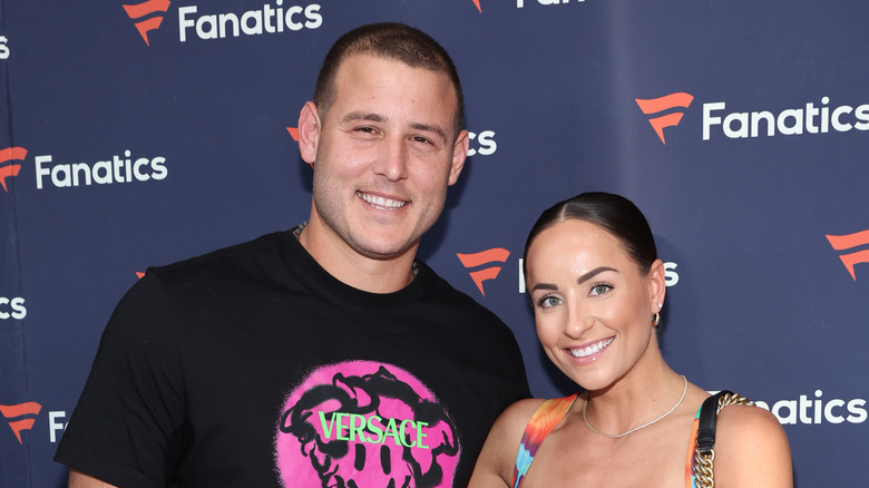 Anthony Rizzo pictured with wife Emily Vakos on red capet