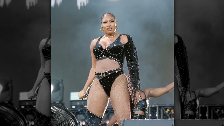 Megan Thee Stallion performaning 