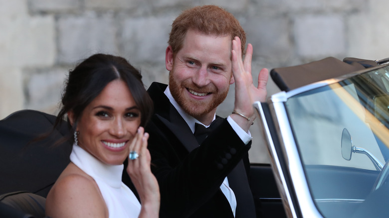 Meghan Markle Prince Harry waving