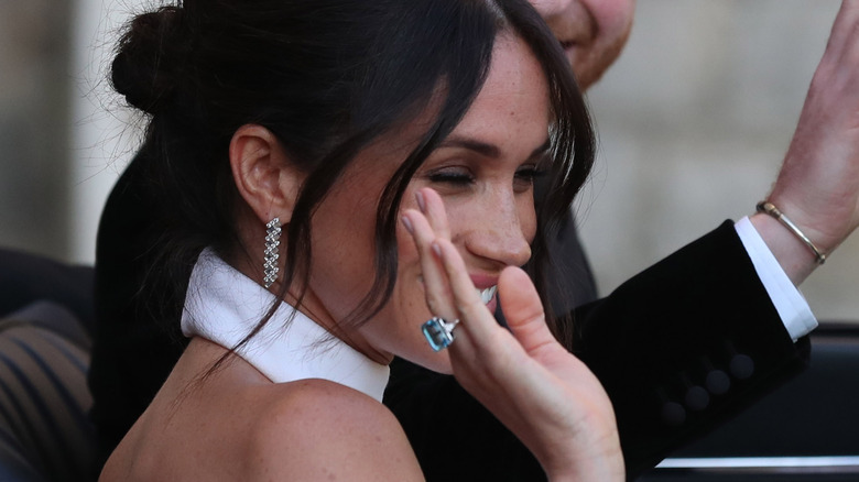 Meghan Markle blue wedding ring