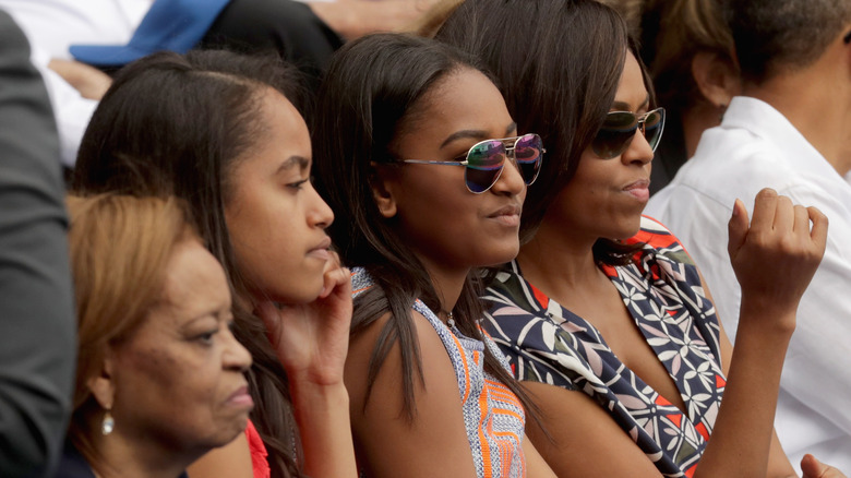 Michelle Obama with Malia and Sasha Obama