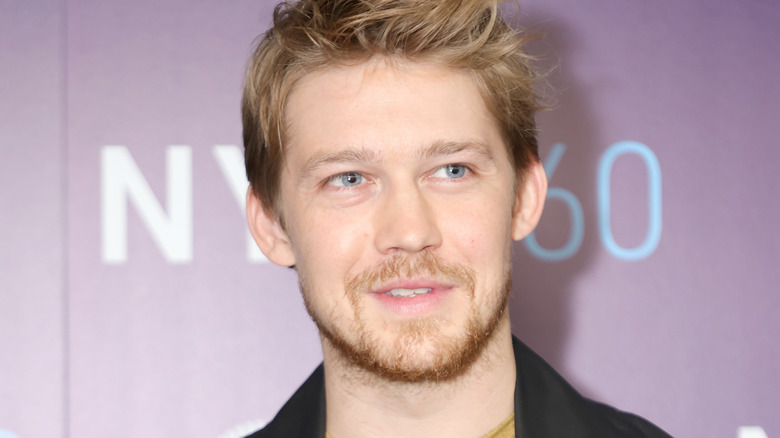 Joe Alwyn smiling