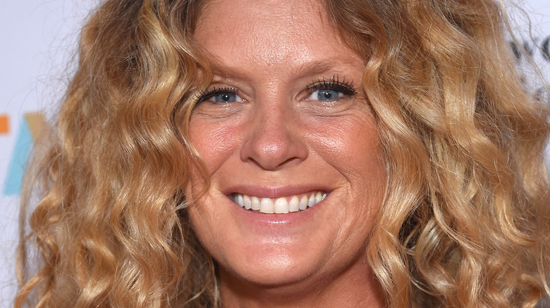 Rachel Hunter smiling