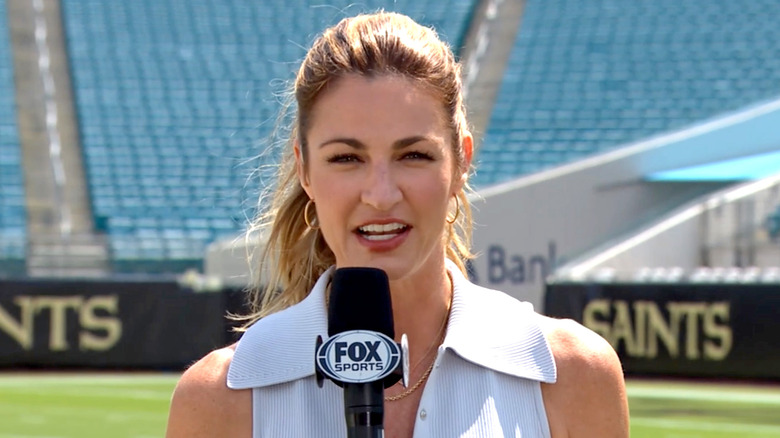 Erin Andrews presenting