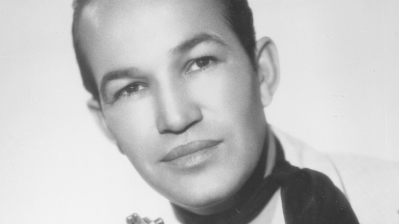 Spade Cooley wearing a scarf 