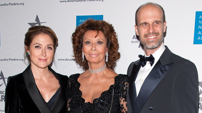 Sasha Alexander, Sophia Loren, and Edoardo Ponti smiling