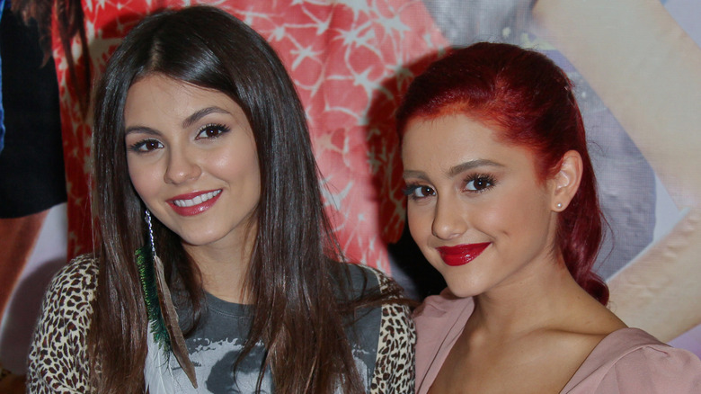 Victoria Justice and Ariana Grande smiling