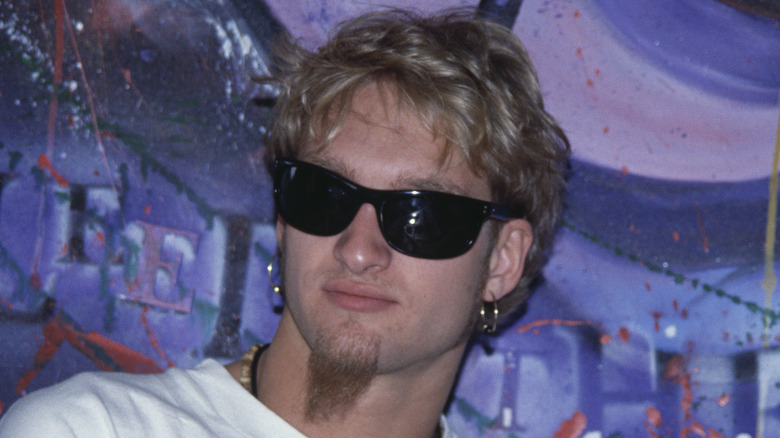 Layne Staley wearing sunglasses.