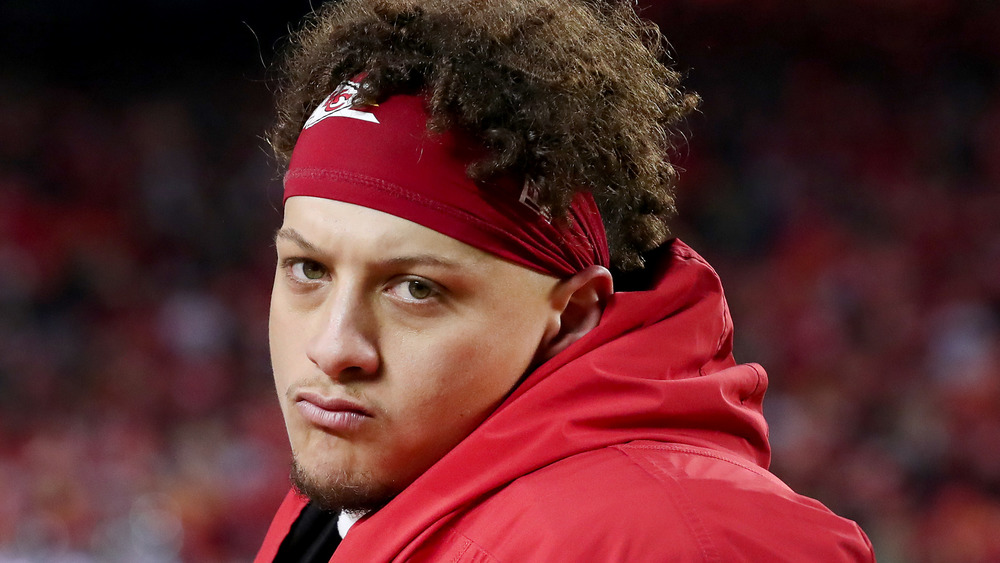 Patrick Mahomes sports a pained expression