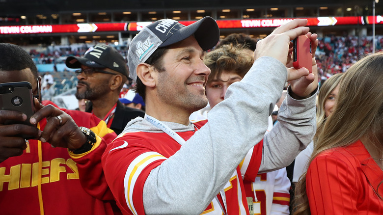 Paul Rudd taking a photo