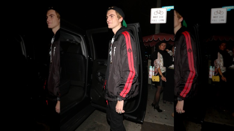 Presley Gerber getting into a car