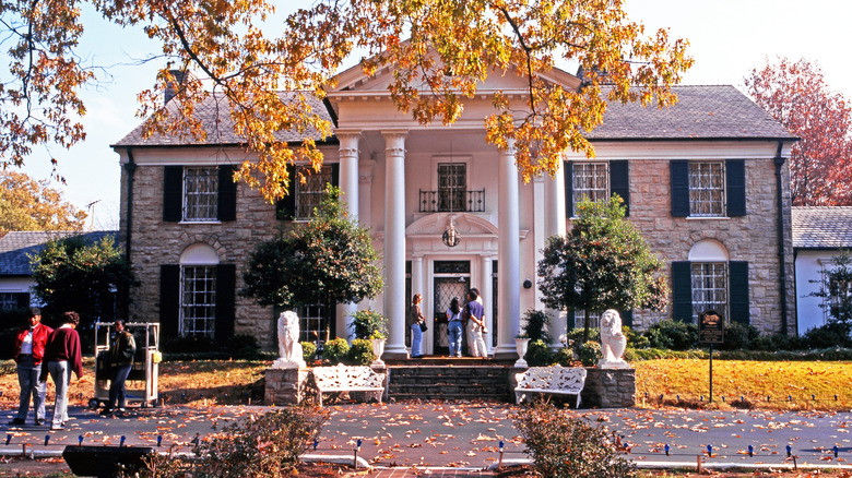 A photo of Graceland 