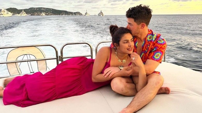 Priyanka Chopra Nick Jonas relaxing yacht