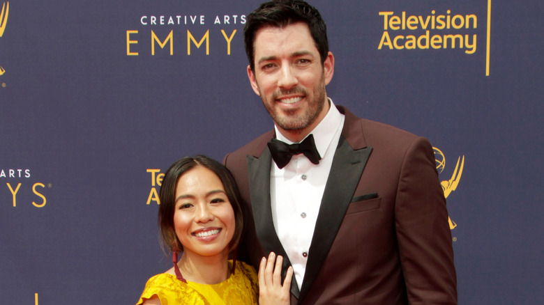 Drew Scott and Linda Phan on the red carpet