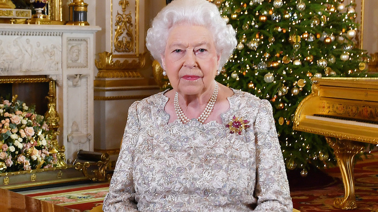 Queen Elizabeth posing