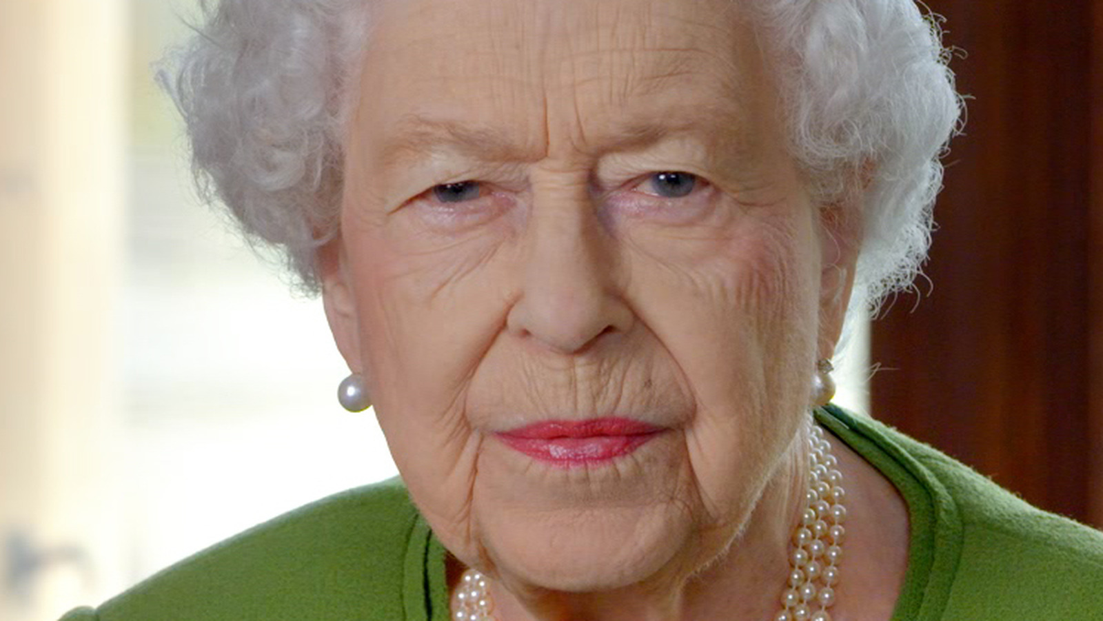 Queen Elizabeth's Platinum Jubilee Is Completely Reimagining A Famous ...