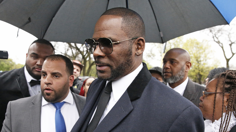 R. Kelly outside a courtroom