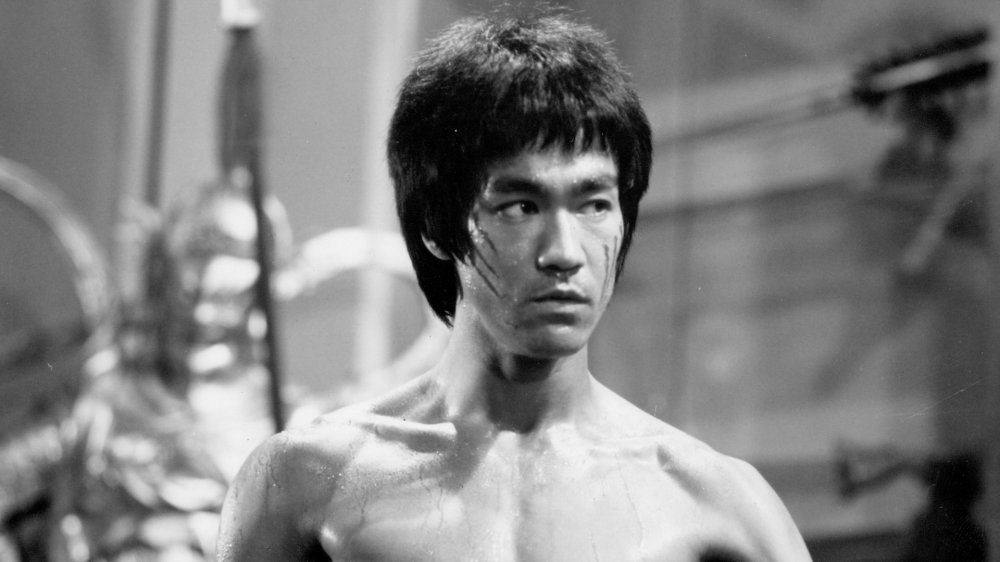Bruce Lee, black and white still