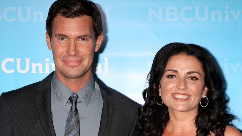 Jeff Lewis and Jenni Pulos smiling