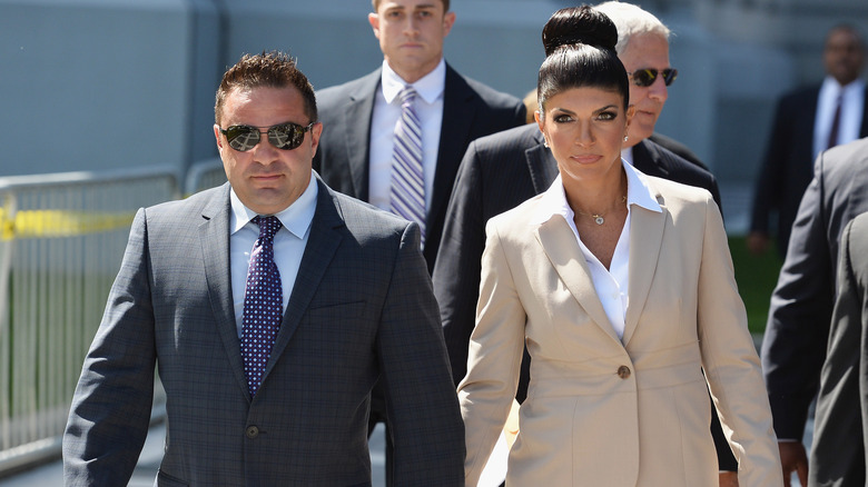 Joe Giudice and Teresa Giudice entering court