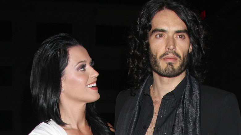 Katy Perry looking at Russell Brand