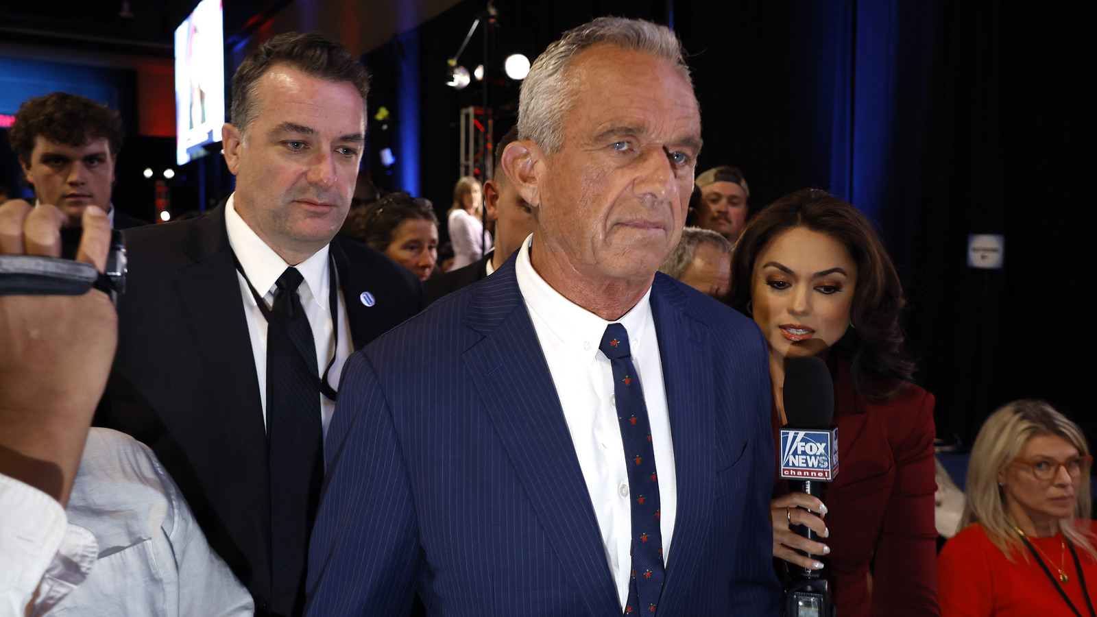 RFK Jr. Shows Up To 2024 Debate With Copycat Trump Tan And We're