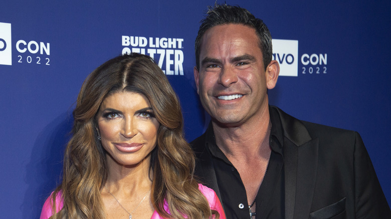 Luis Ruelas and Teresa Giudice posing