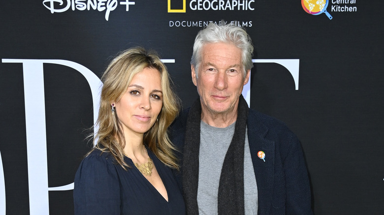 Alejandra Silva, Richard Gere in matching outfits