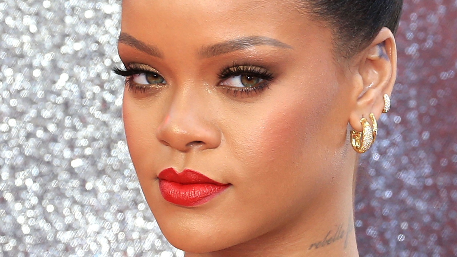 We can't wait for Rihanna to take stage at halftime for