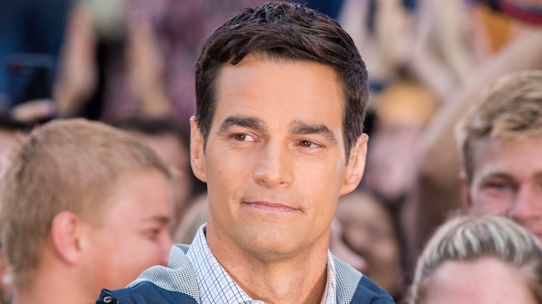 Rob Marciano side glance