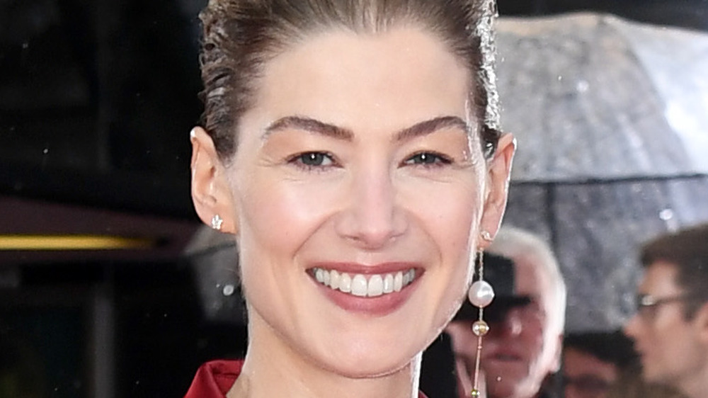 Rosamund Pike, red carpet