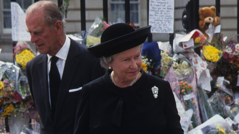 Queen Elizabeth II walking at Diana's funeral