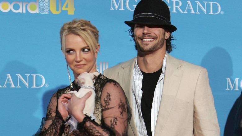 Britney Spears posing with Kevin Federline