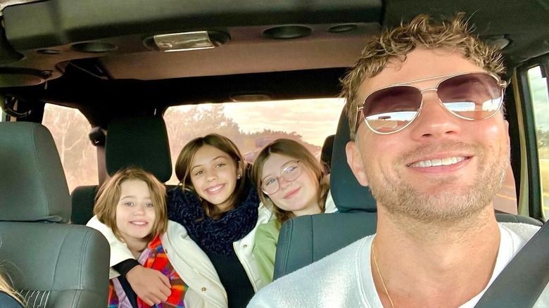 Ryan Phillippe and his daughters