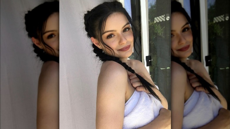 Ariel Winter with braid