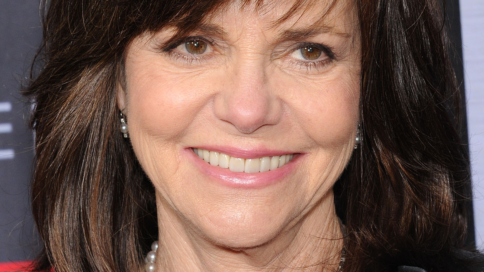 Sally Field Isnt Shy About Naming Her Worst On Screen Kiss