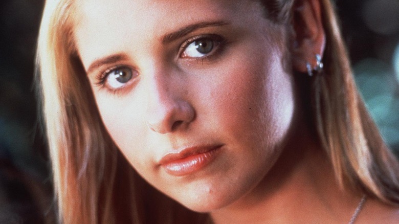 Sarah Michelle Gellar Buffy promo pic