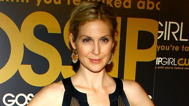 Kelly Rutherford posing at the 2007 Gossip Girl premiere