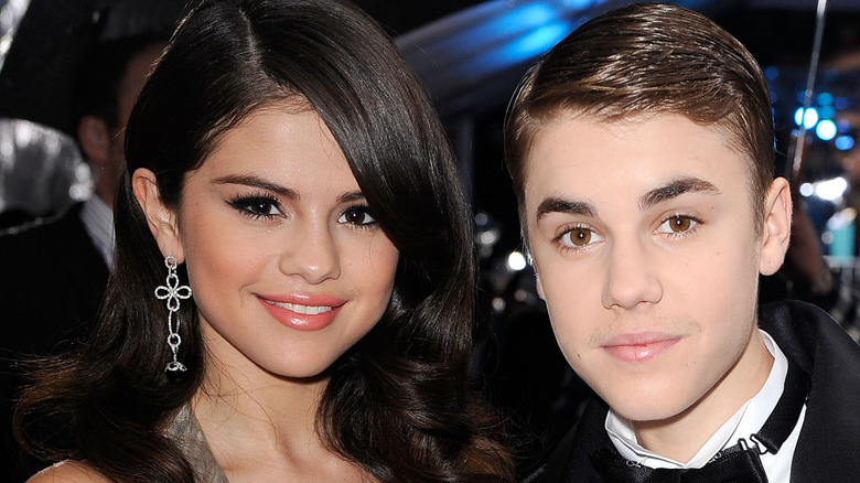 Selena Gomez and Justin Bieber all dressed up for the American Music Awards 