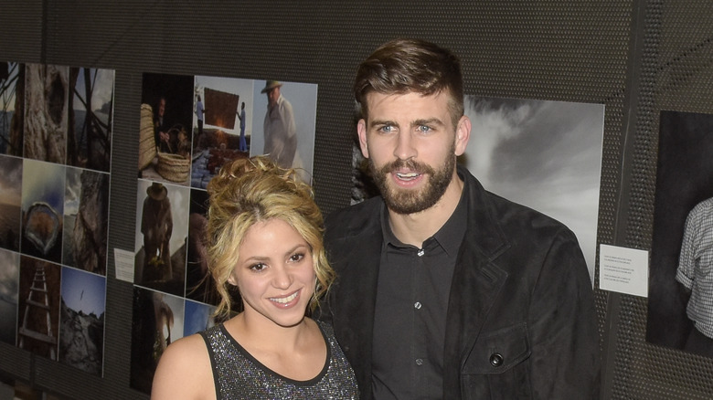 Shakira and Gerard Piqué hugging